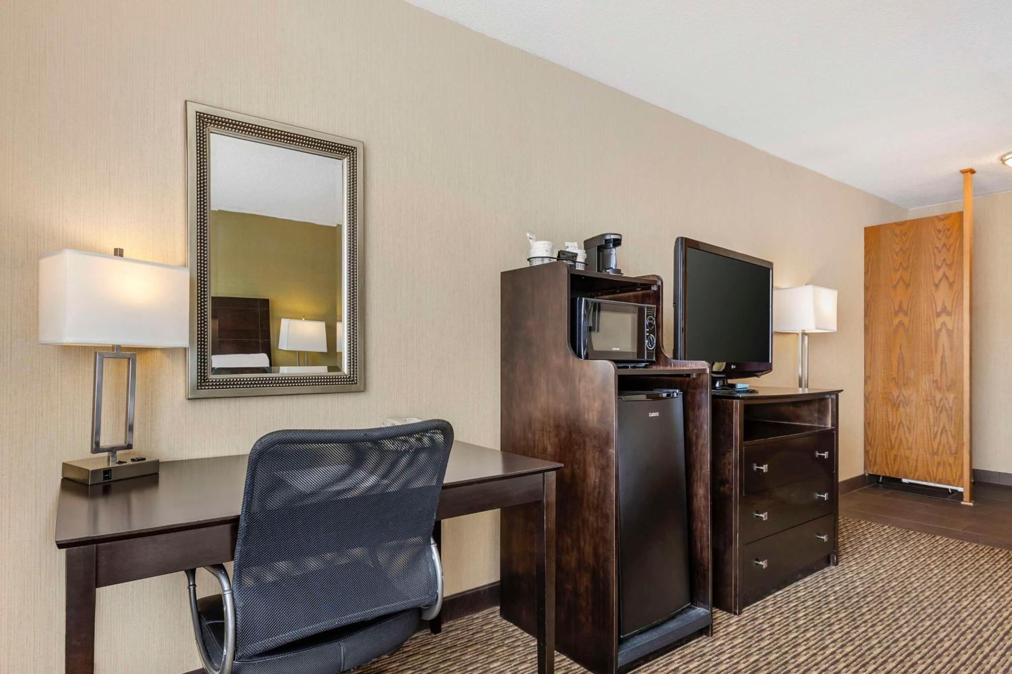 Best Western Watertown/Fort Drum Kültér fotó